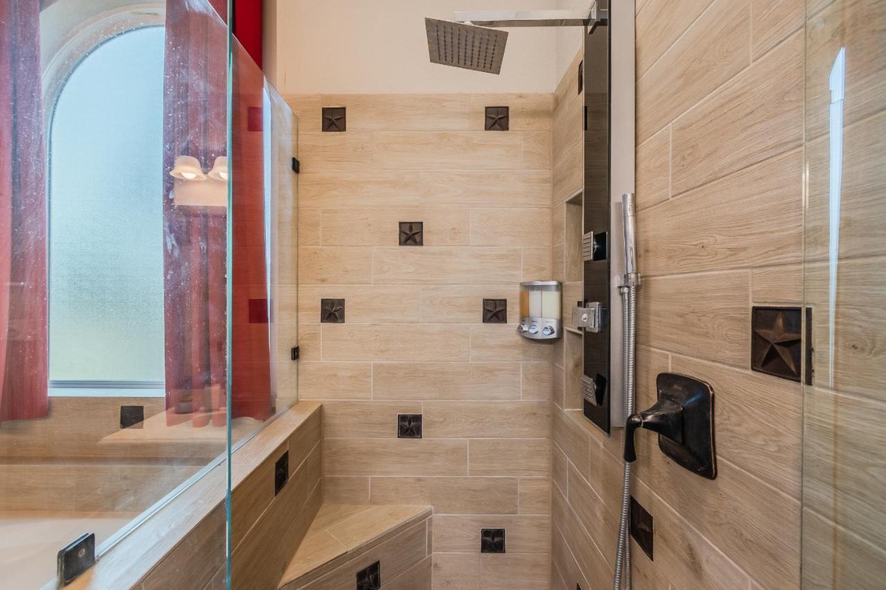* *Astounding House **Perfect For Family And Friends , Pool , Hot Tub, & Game Room Allen Exterior foto
